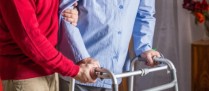 Un congé de proche aidant bientôt indemnisé